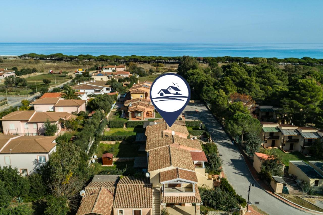 Villino Il Faretto Spiaggia Budoni Exteriör bild