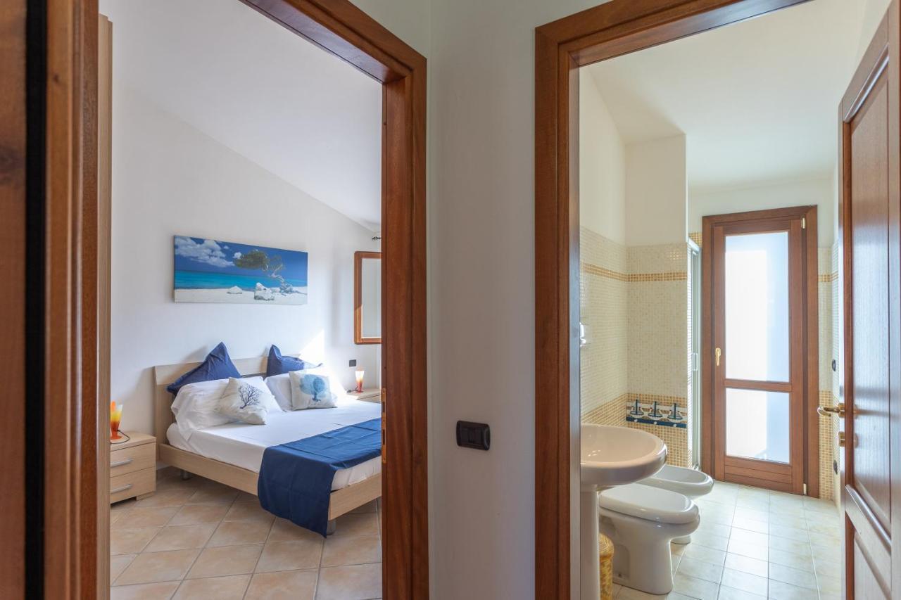 Villino Il Faretto Spiaggia Budoni Exteriör bild
