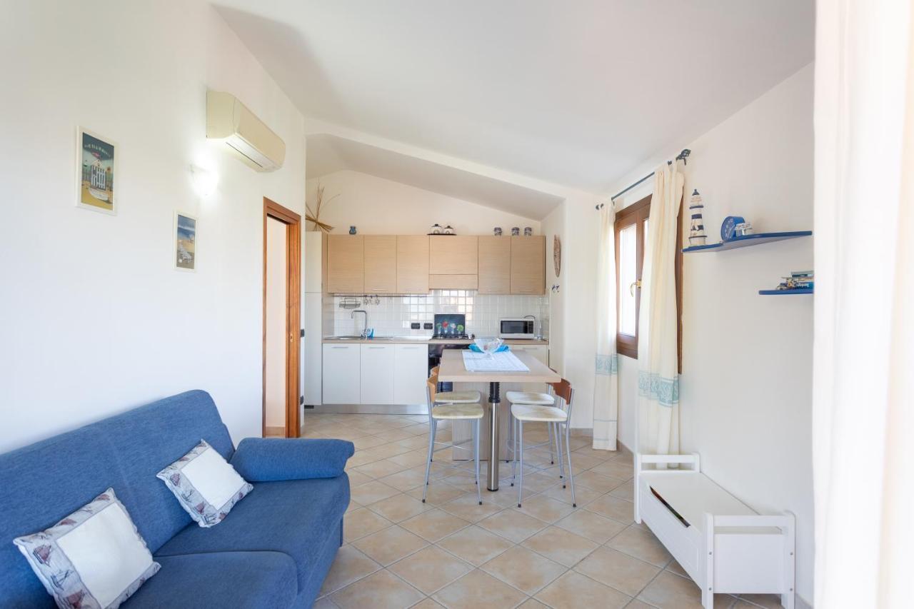 Villino Il Faretto Spiaggia Budoni Exteriör bild