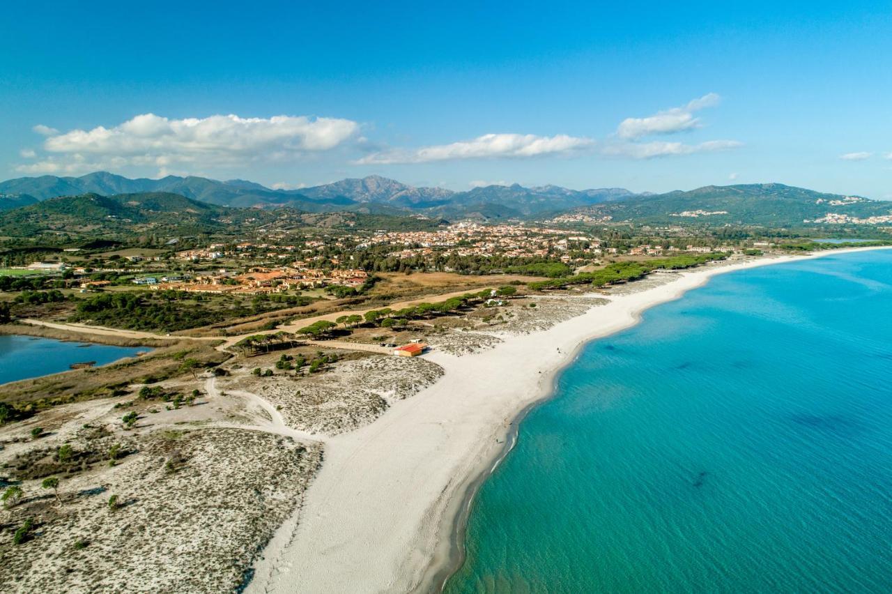 Villino Il Faretto Spiaggia Budoni Exteriör bild